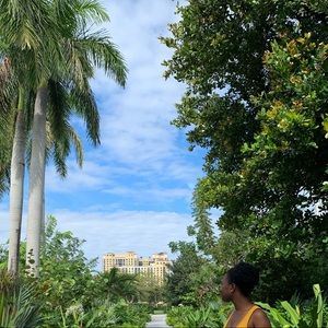 Meet your Posher, Yaa